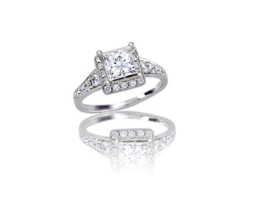 Pros and Cons of Princess Cut Engagement Ring